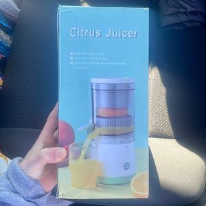 Citrus juicer- never used